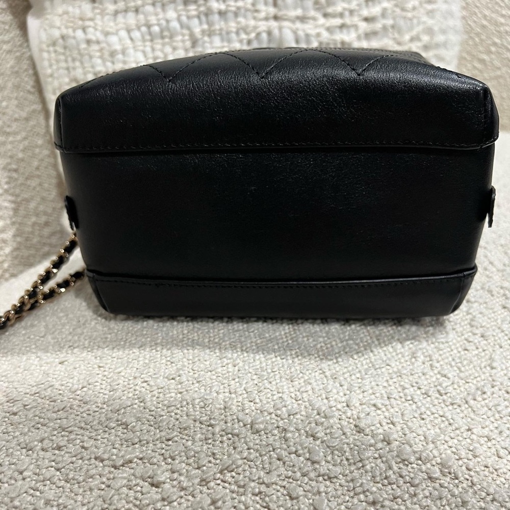 Chanel Black Vanity Case - Picture 4 of 6